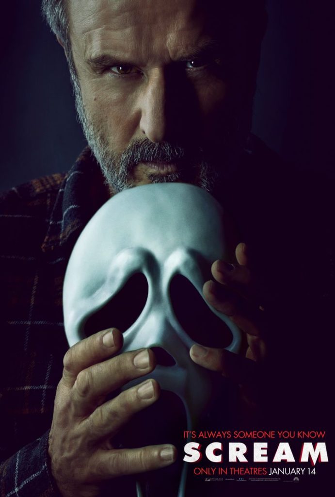 Scream 5 poster of David Arquette's character holding Ghostface mask