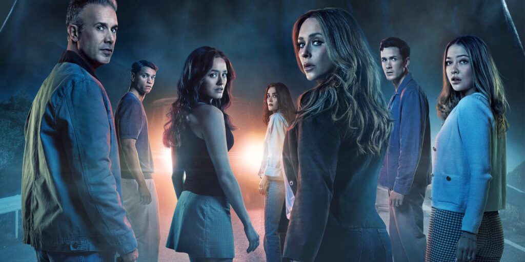 Freddie Prinze Jr, Jennifer Love Hewitt, Madelyn Cline, Chase Sui Wonders, Jonah Hauer-King, Sarah Pidgeon, and Tyriq Withers in I Know What You Did Last Summer (2025)